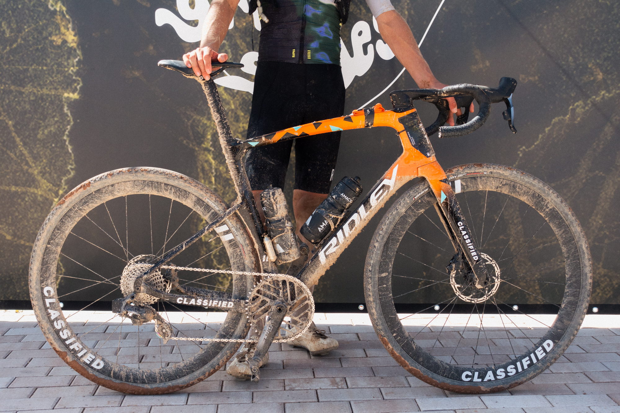 Gravel Earth Series Cardona