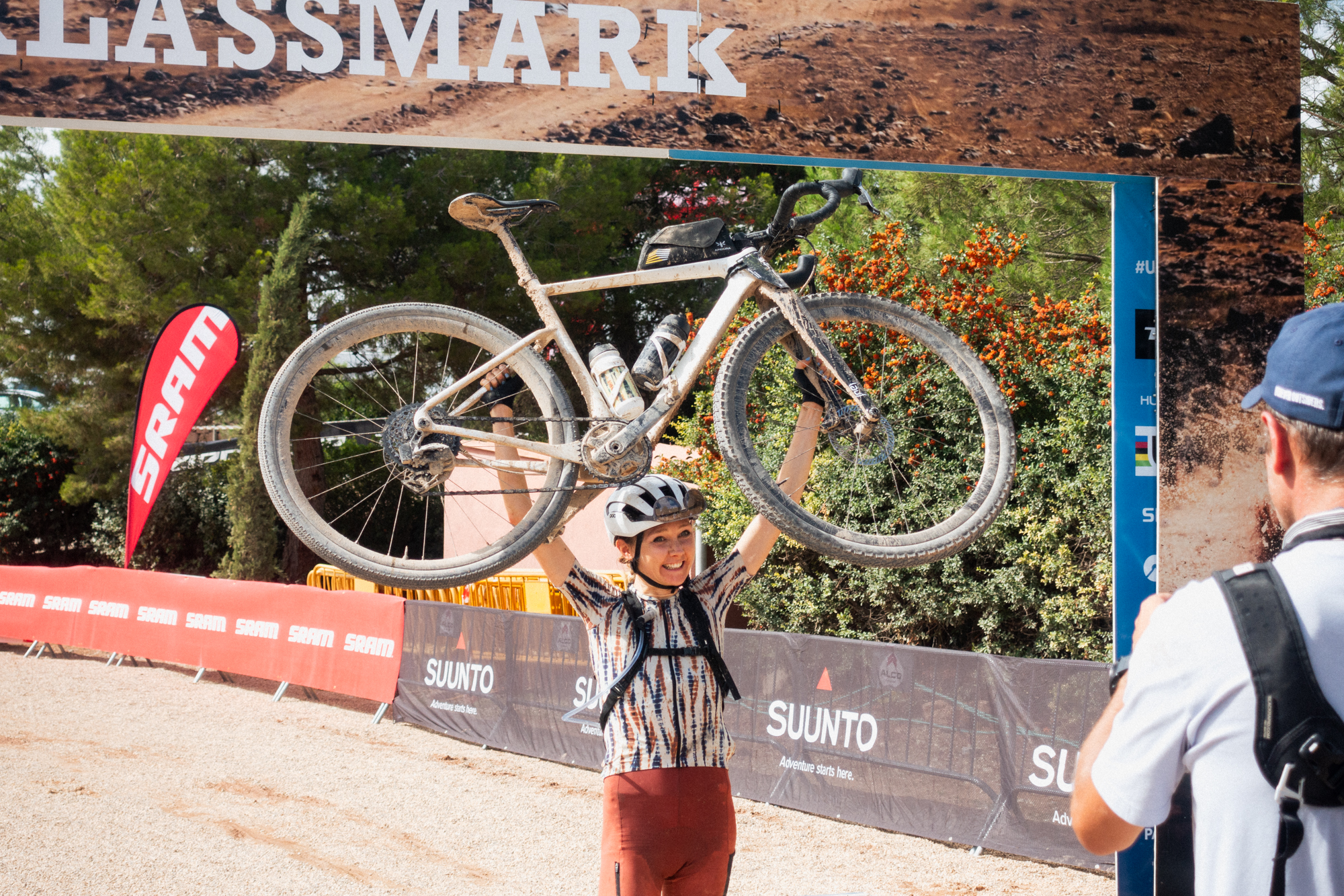 Gravel Earth Series Cardona